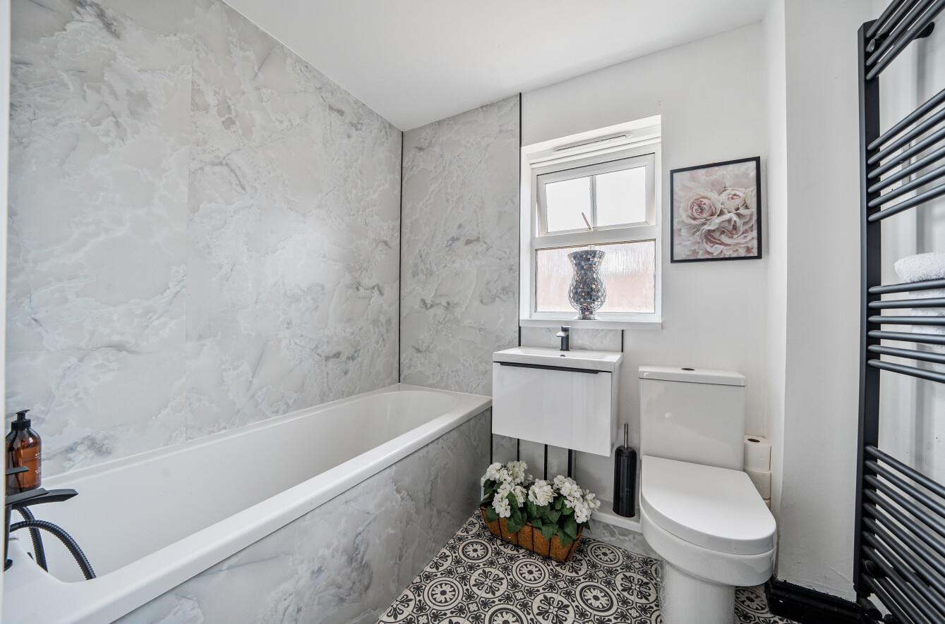 Ffordd Taliesin, Killay, Swansea, SA2 7DF